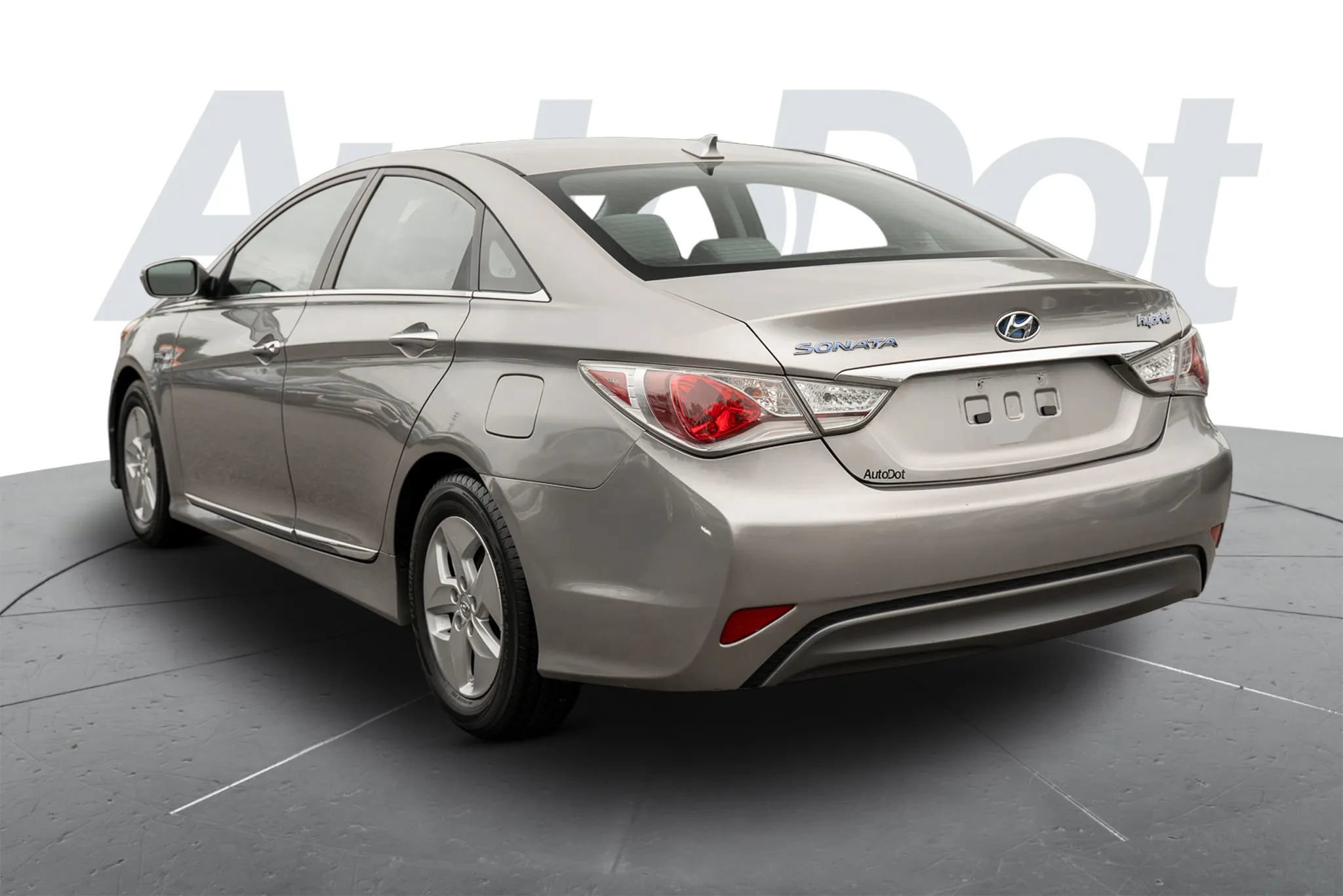 Used 2012 Hyundai Sonata Hybrid FWD image 2