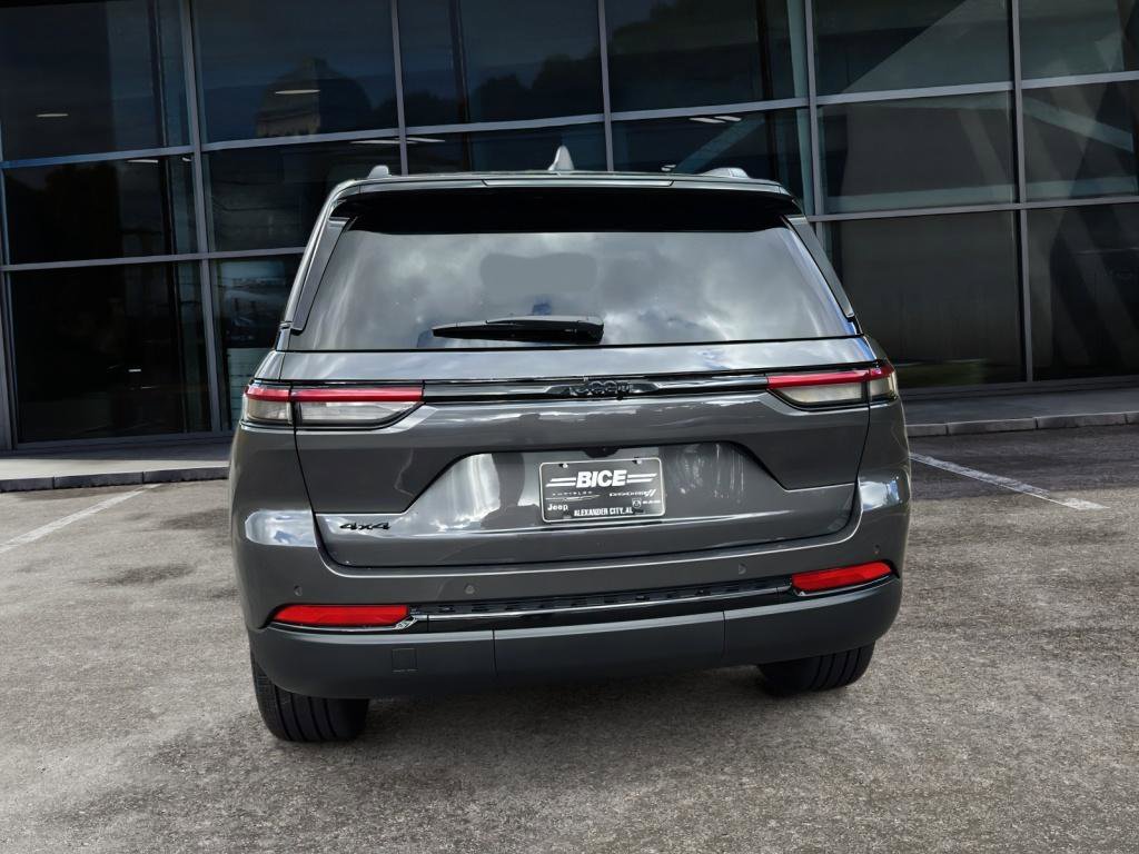 New 2025 Jeep Grand Cherokee Limited image 6