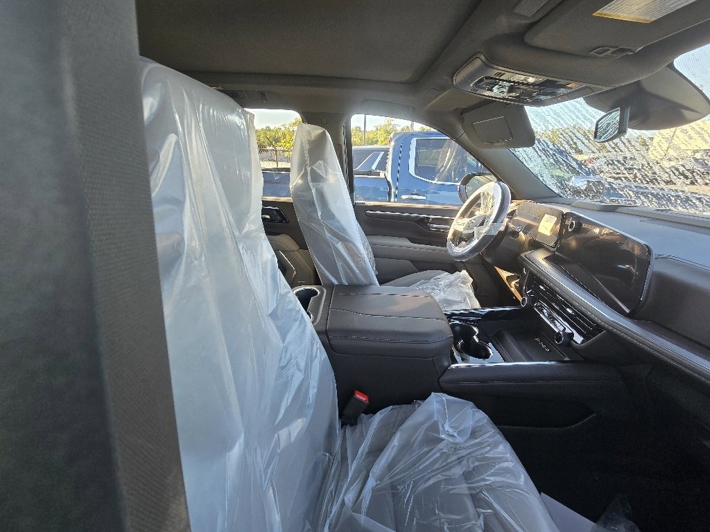 New 2026 Chevrolet Suburban Z71 w/ Comfort Package image 5