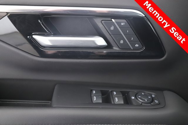 Used 2025 Chevrolet Tahoe Z71 image 19