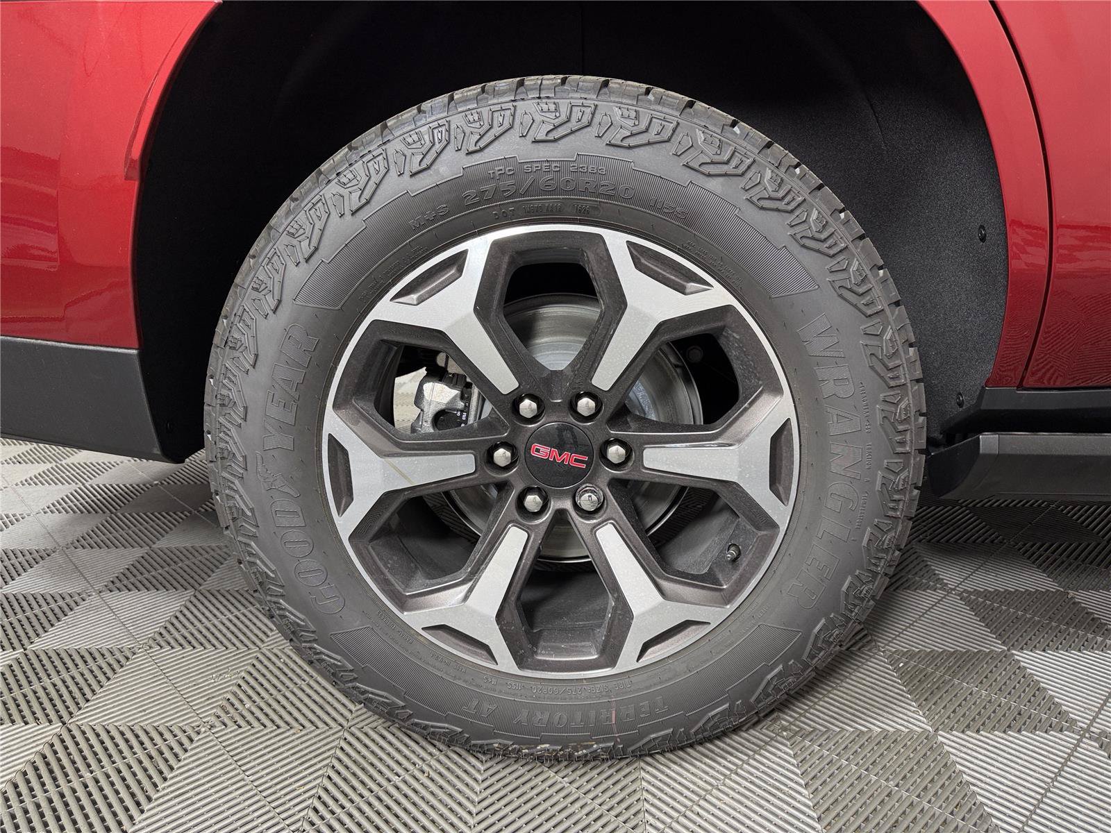 New 2026 GMC Yukon AT4 Ultimate w/ LPO, Floor Liner Package AWD/4WD image 17