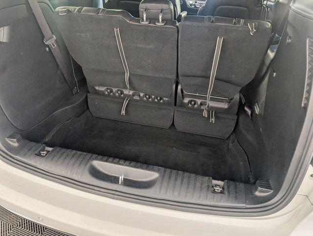 Used 2025 Chrysler Pacifica Select FWD image 26