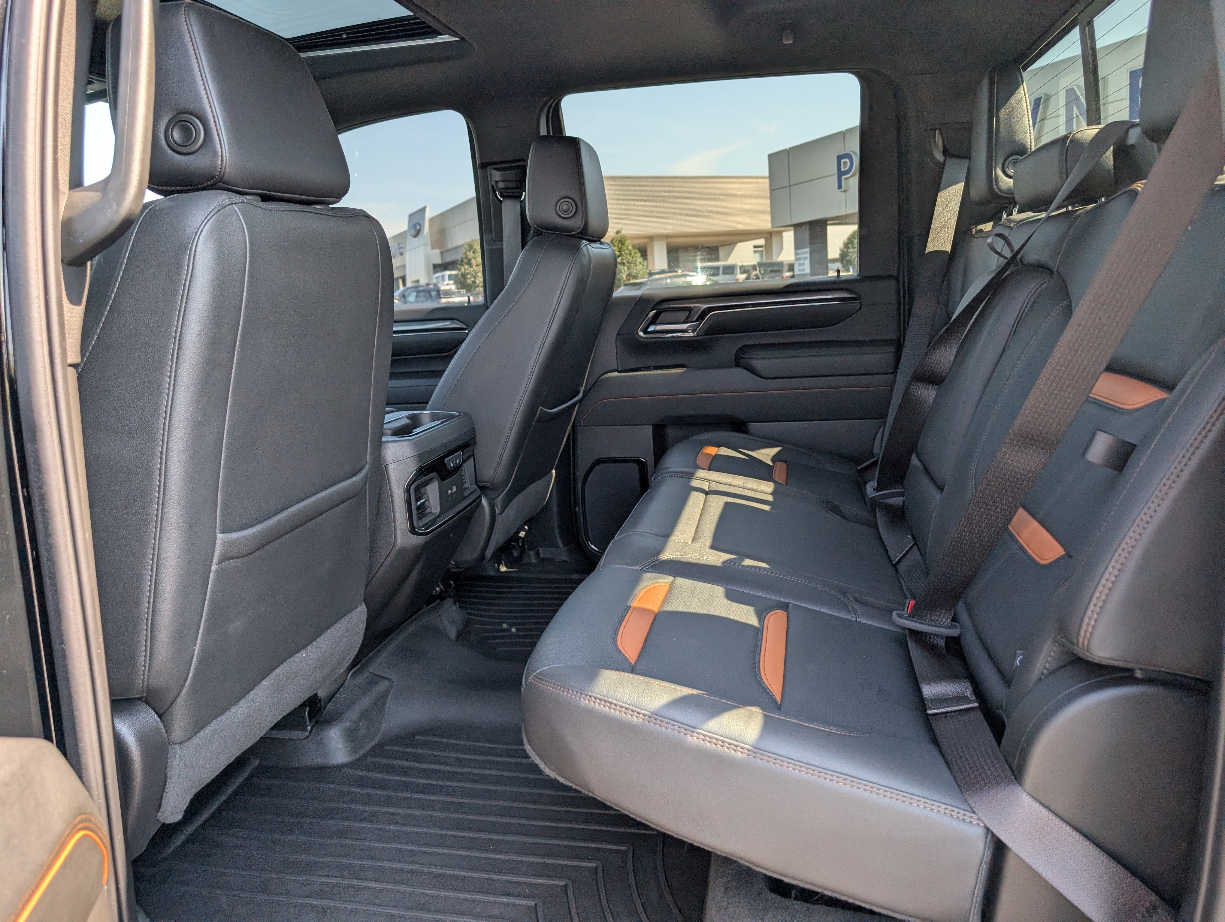 Used 2024 GMC Sierra 2500 AT4 w/ AT4 Premium Plus Package image 15