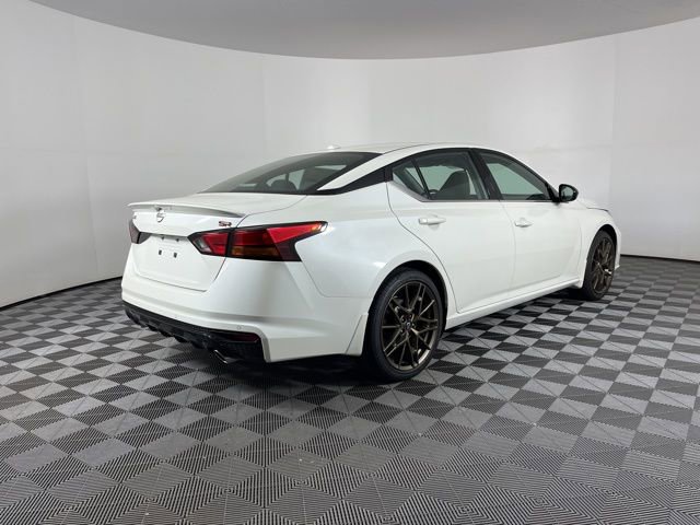 New 2025 Nissan Altima 2.5 SR image 10