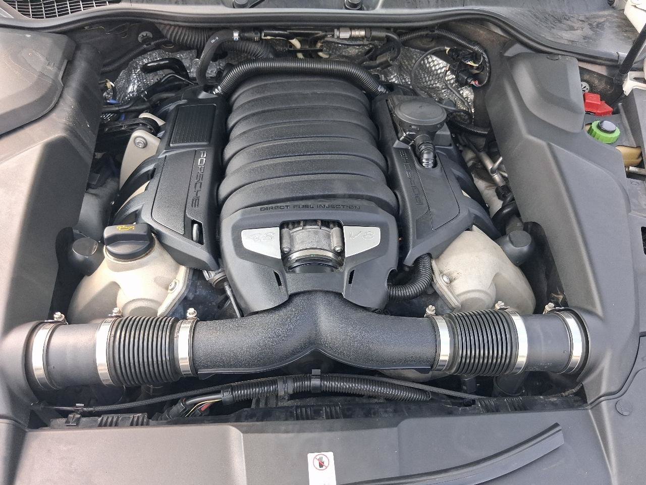 Used 2013 Porsche Cayenne GTS AWD/4WD image 23