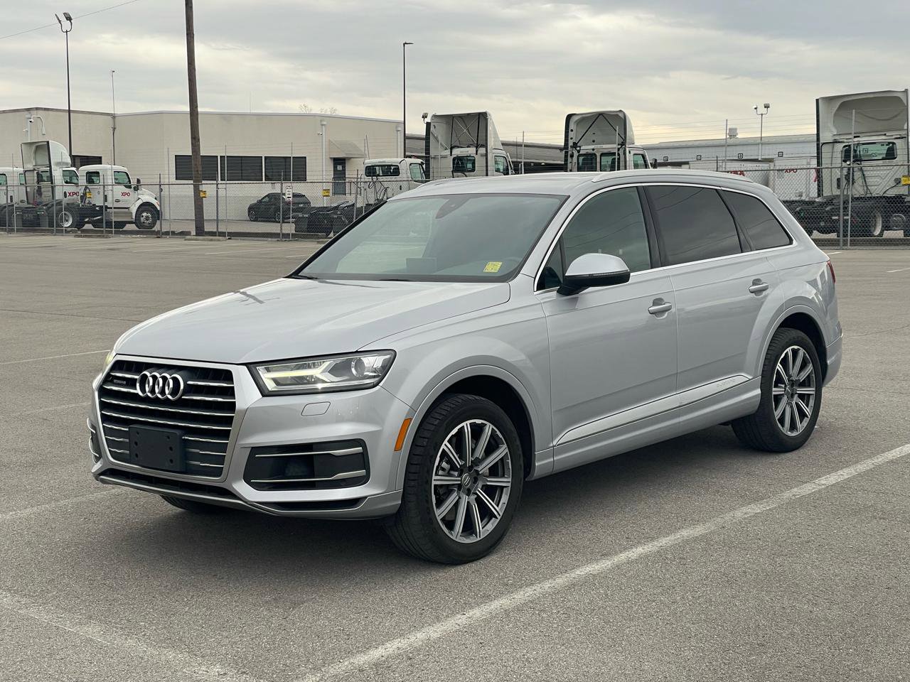 Used 2017 Audi Q7 3.0T Premium Plus image 2