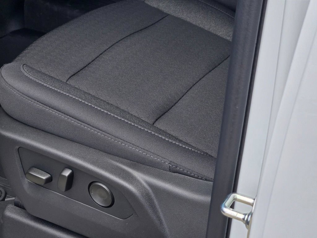 New 2026 GMC Sierra 2500 SLE w/ SLE Value Package; AWD/4WD image 6