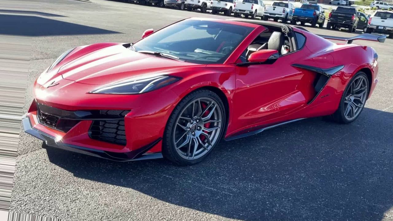 Used 2026 Chevrolet Corvette Z06 w/ Z07 Performance Package image 5