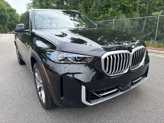 Used 2026 BMW X5 xDrive40i AWD/4WD image 11