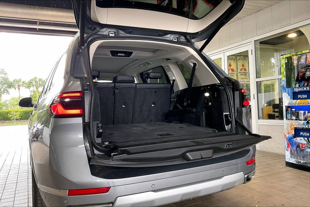 Used 2026 BMW X7 xDrive40i AWD/4WD image 19