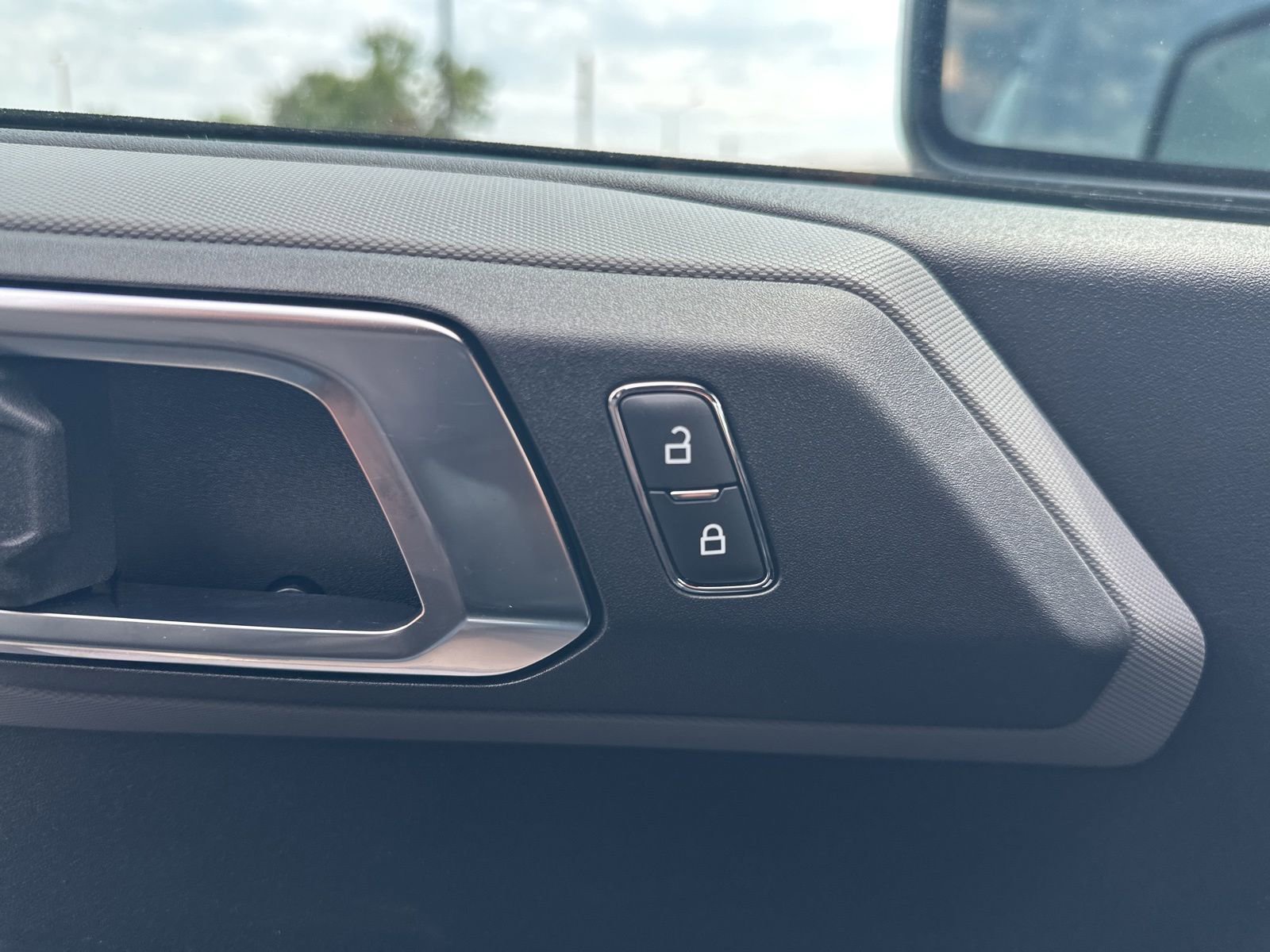 Used 2022 Ford Bronco Black Diamond image 10