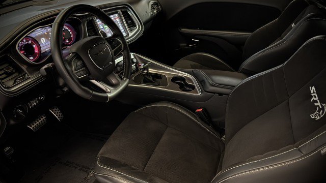 Used 2022 Dodge Challenger SRT Hellcat Redeye RWD image 4