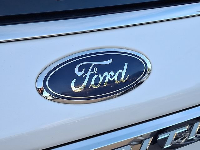 Used 2018 Ford Expedition Limited w/ Equipment Group 301A AWD/4WD image 30