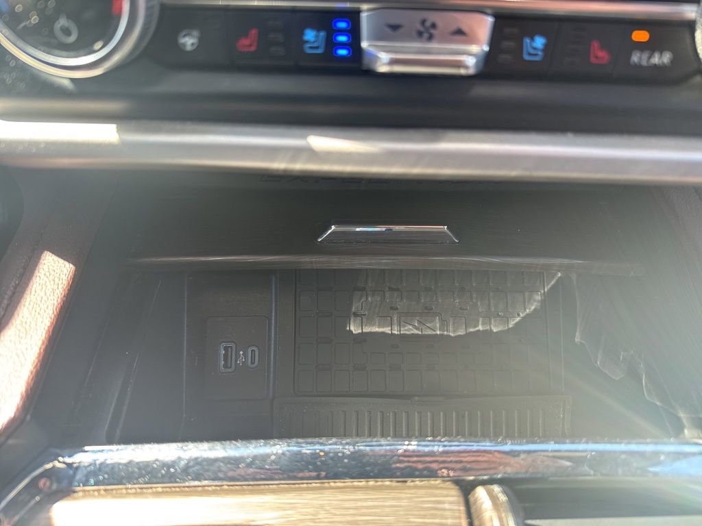 Used 2024 Ford Expedition Max Limited image 27