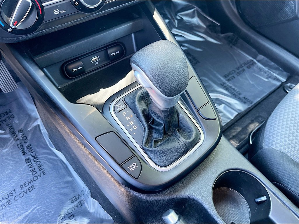 Used 2023 Kia Soul LX w/ LX Technology Package image 16