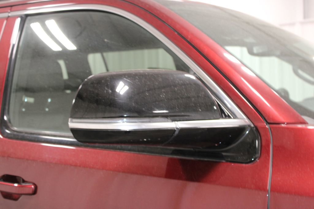 Used 2024 Jeep Wagoneer Series III AWD/4WD image 12