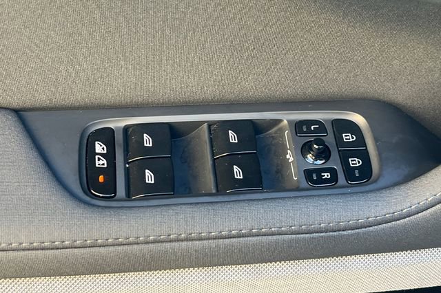 Used 2023 Polestar Polestar 2 w/ Pilot Pack image 15