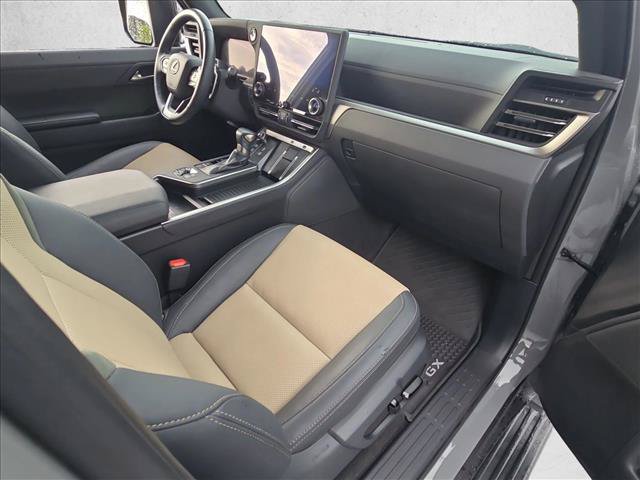 Used 2024 Lexus GX 550 AWD/4WD image 22