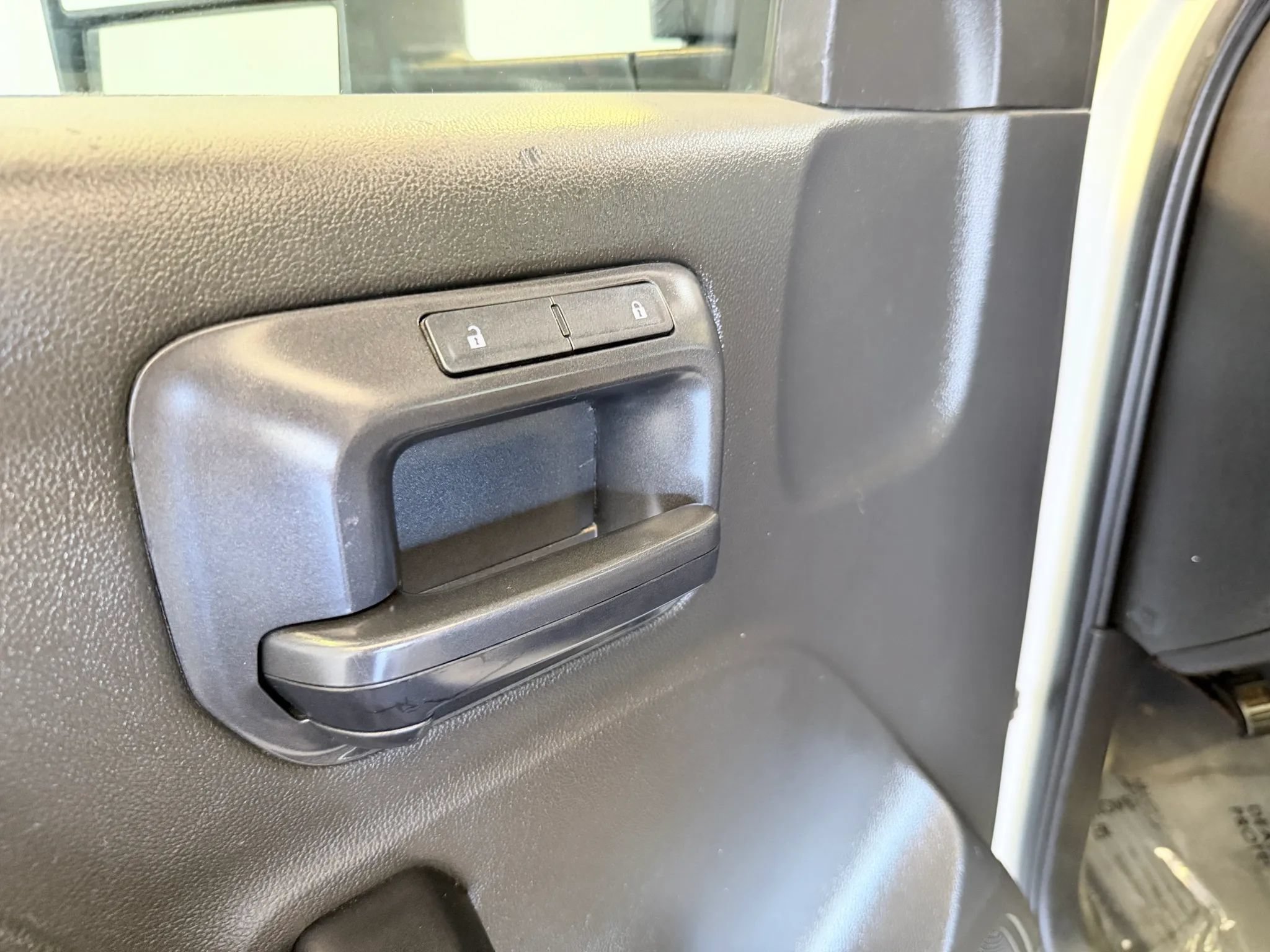 Used 2015 Chevrolet Silverado 2500 W/T w/ Snow Plow Prep Package AWD/4WD image 9