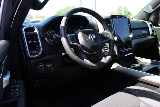 Used 2025 RAM 1500 Big Horn AWD/4WD image 13