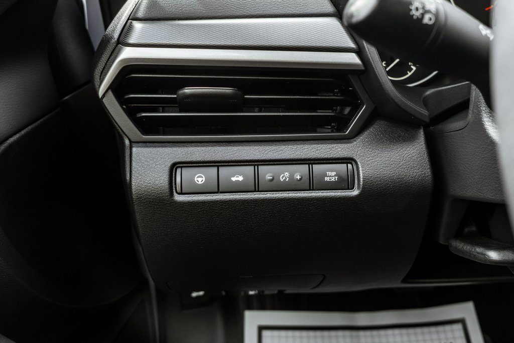 Used 2024 Nissan Altima 2.5 SR image 16