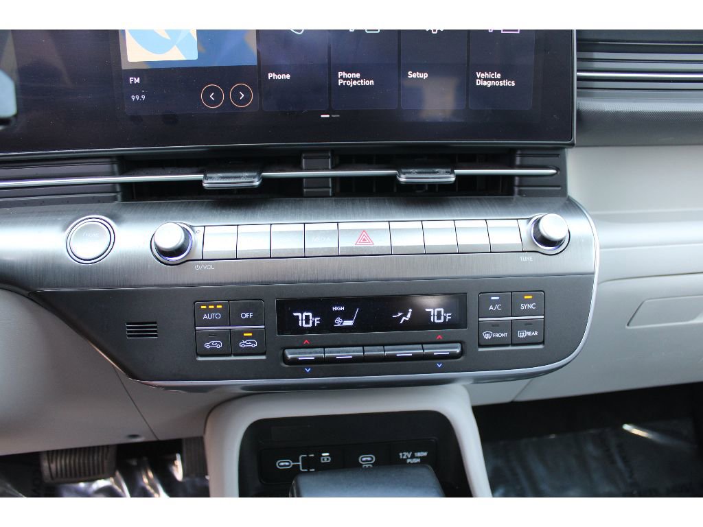 Used 2024 Hyundai Kona SEL AWD/4WD image 24