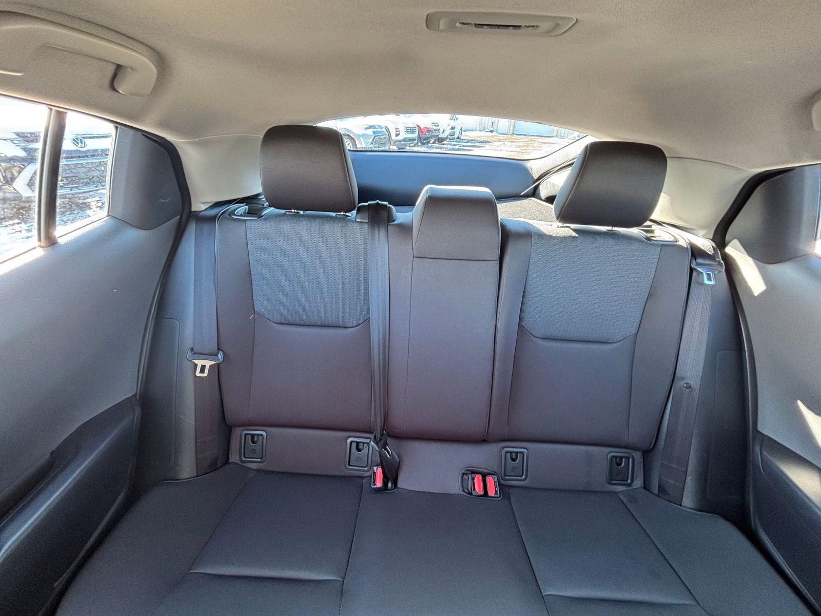 Used 2025 Toyota Prius LE image 36