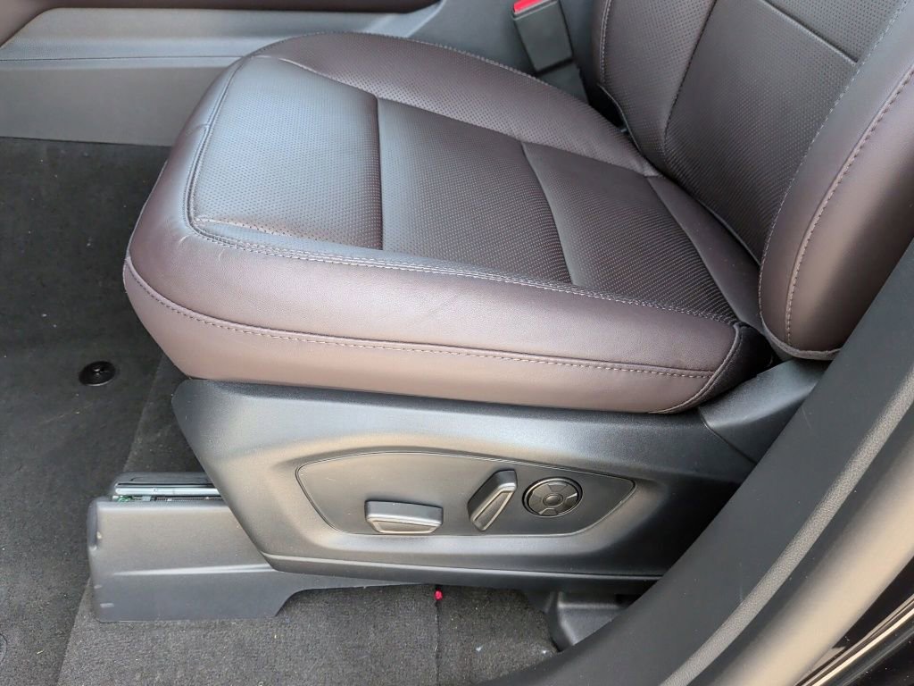 New 2026 Ford Explorer Platinum w/ LUX Leather Package image 14