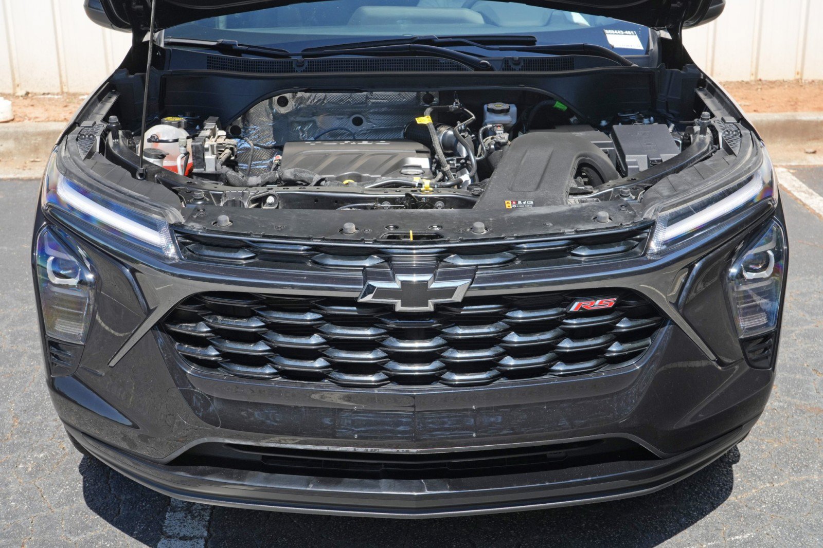 Used 2025 Chevrolet Trax RS FWD image 7