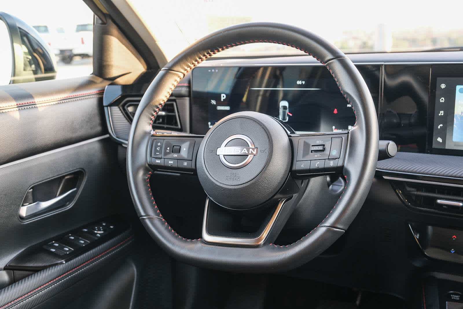 Used 2025 Nissan Kicks SR FWD image 16