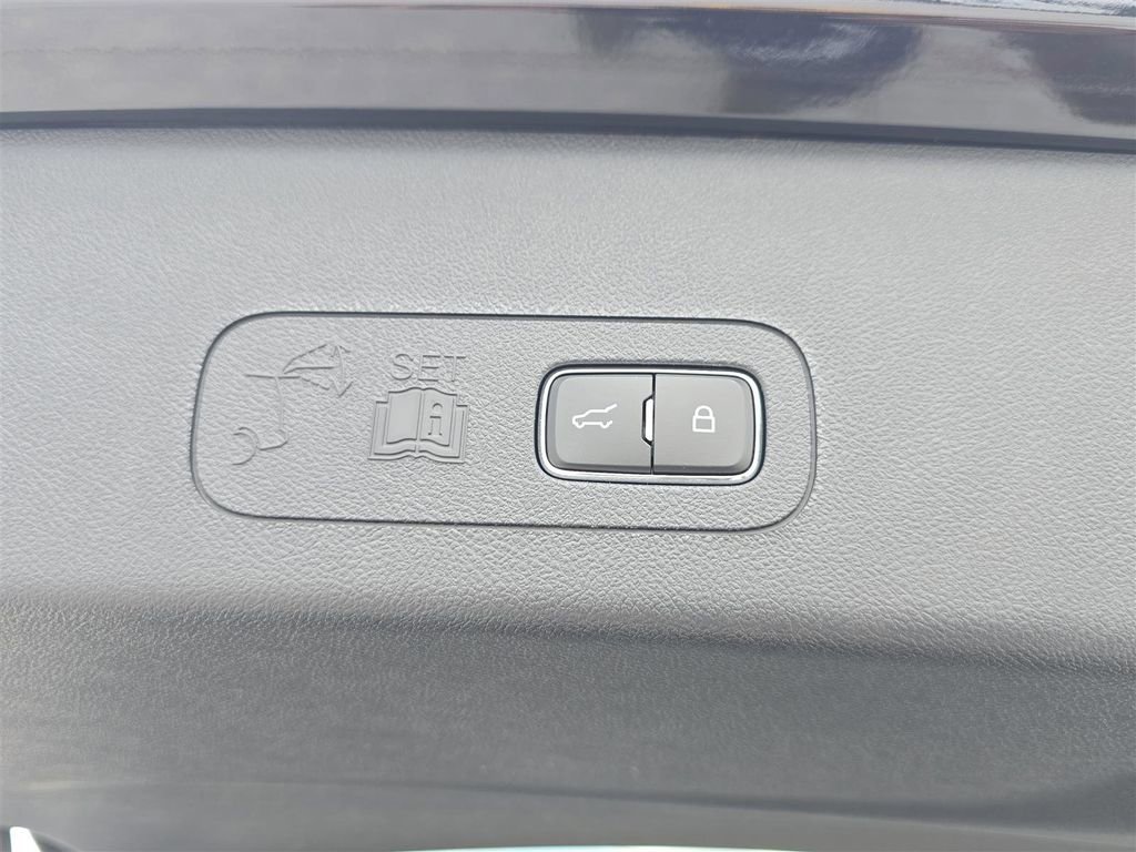 New 2025 Lincoln Aviator 2WD w/ Equipment Group 101A image 26