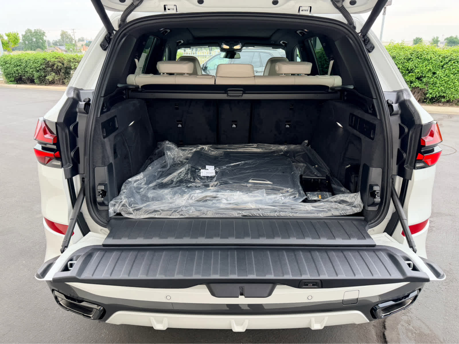 New 2026 BMW X5 xDrive40i w/ Executive Package image 5