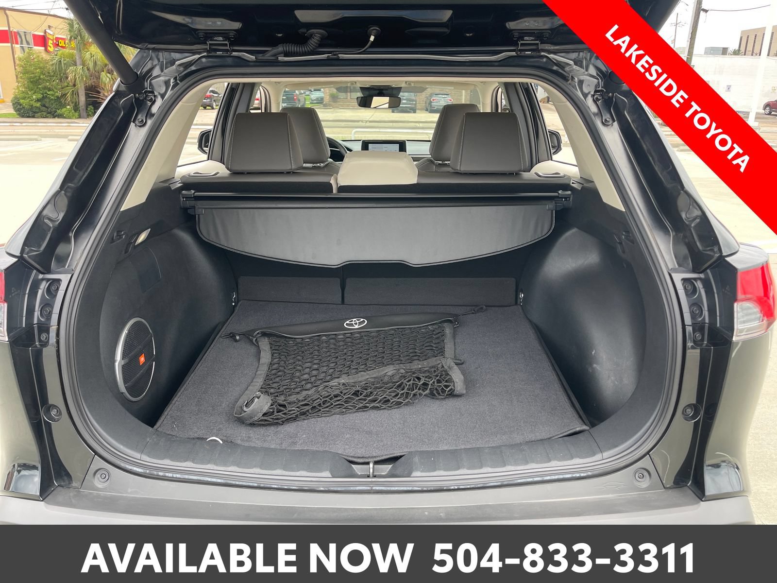 Used 2023 Toyota Corolla Cross XLE w/ Convenience Package AWD/4WD image 19