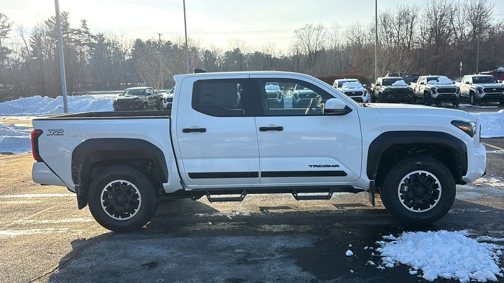 New 2025 Toyota Tacoma TRD Off-Road AWD/4WD image 31