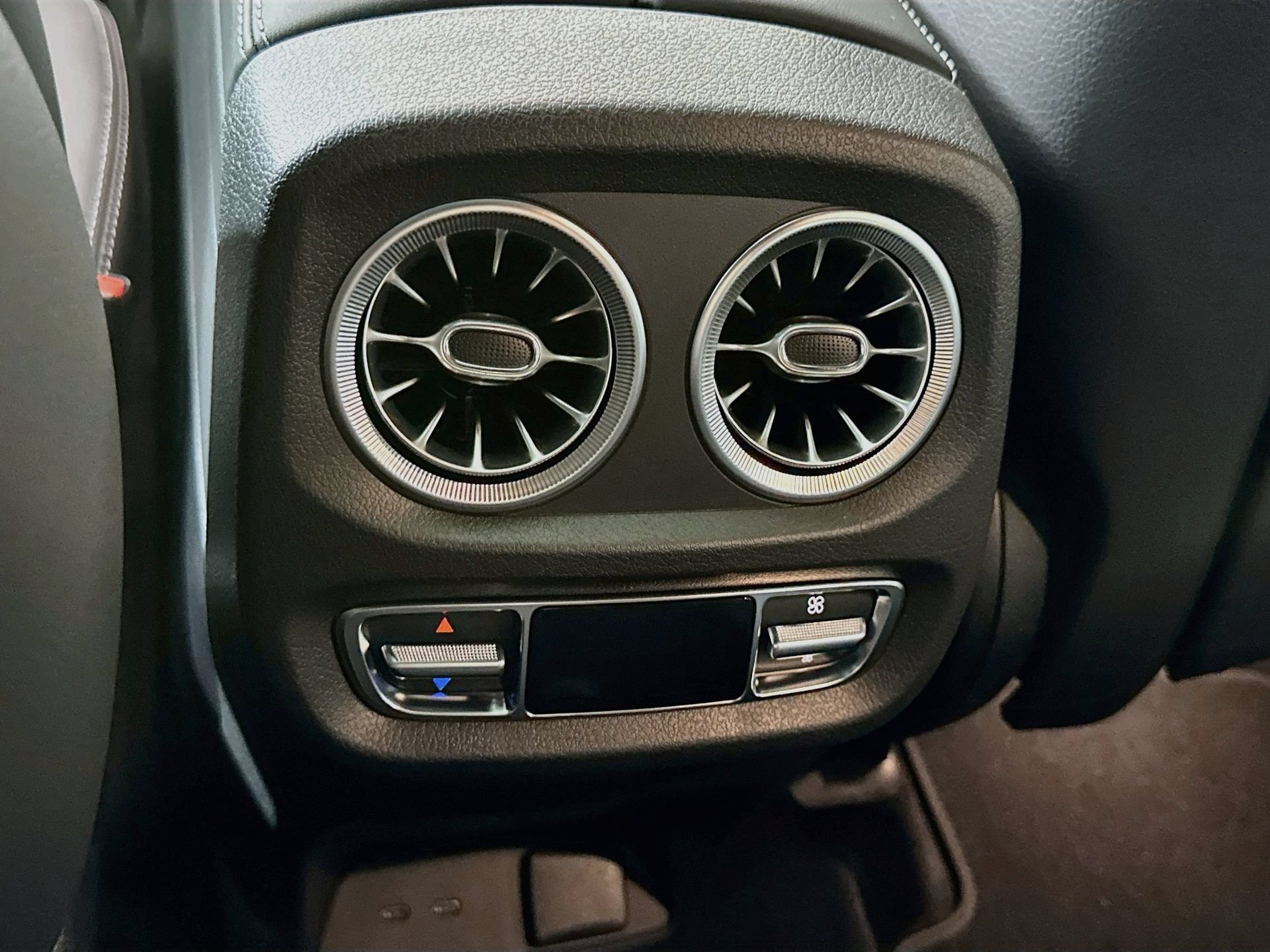 New 2027 Mercedes-Benz G 580 e image 28