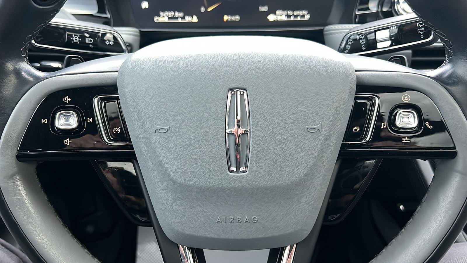 Used 2022 Lincoln Corsair Reserve w/ Elements Package image 33