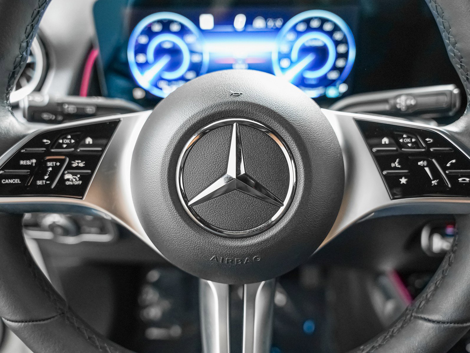 Certified 2025 Mercedes-Benz EQB 250+ image 15