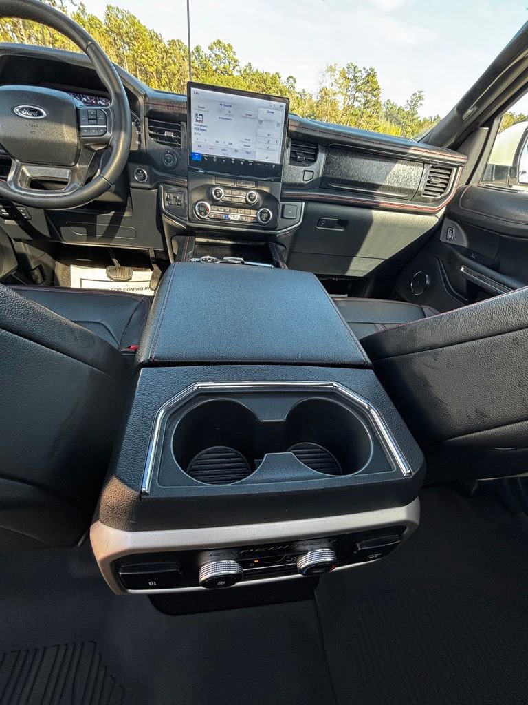 Used 2023 Ford Expedition Limited image 14