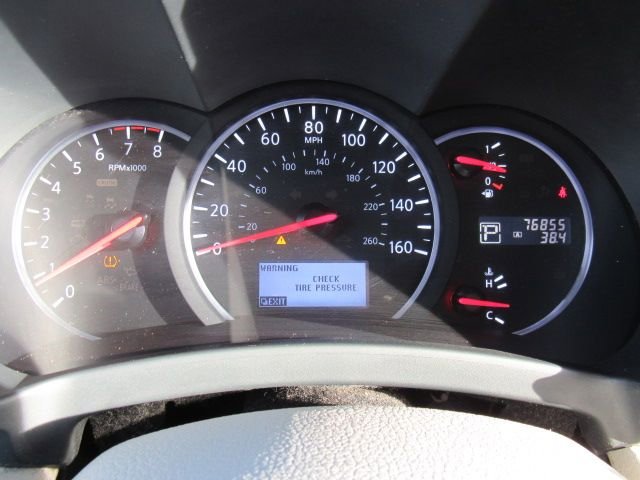 Used 2017 Nissan Quest SV image 13