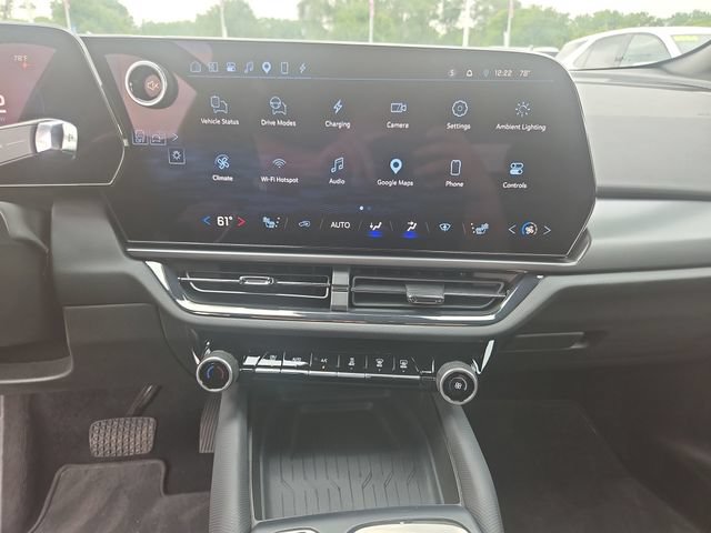 Used 2024 Chevrolet Equinox EV RS FWD image 18