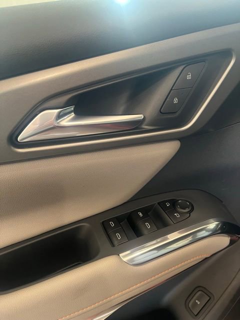 New 2025 Chevrolet Traverse LT w/ LPO, Floor Liner Package image 11