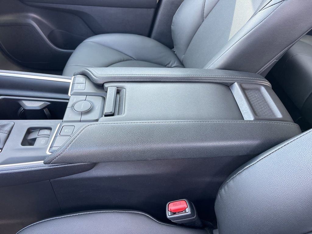 Used 2026 Toyota Grand Highlander XLE image 14