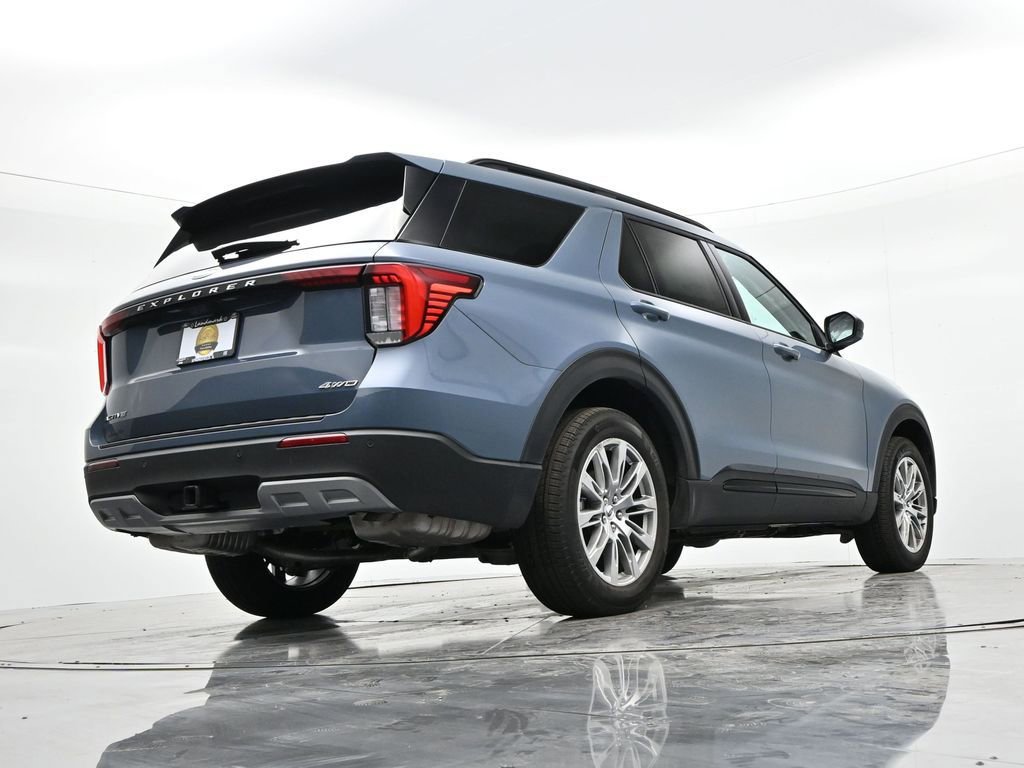 New 2026 Ford Explorer Active w/ Active Comfort Package image 24