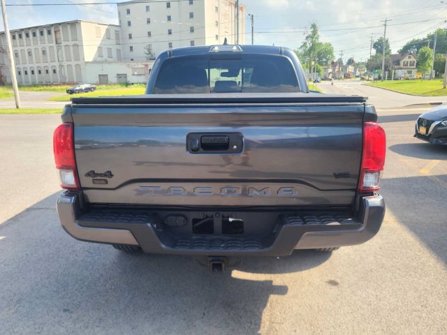Used 2023 Toyota Tacoma 4x4 Double Cab w/ Trail Edition image 8