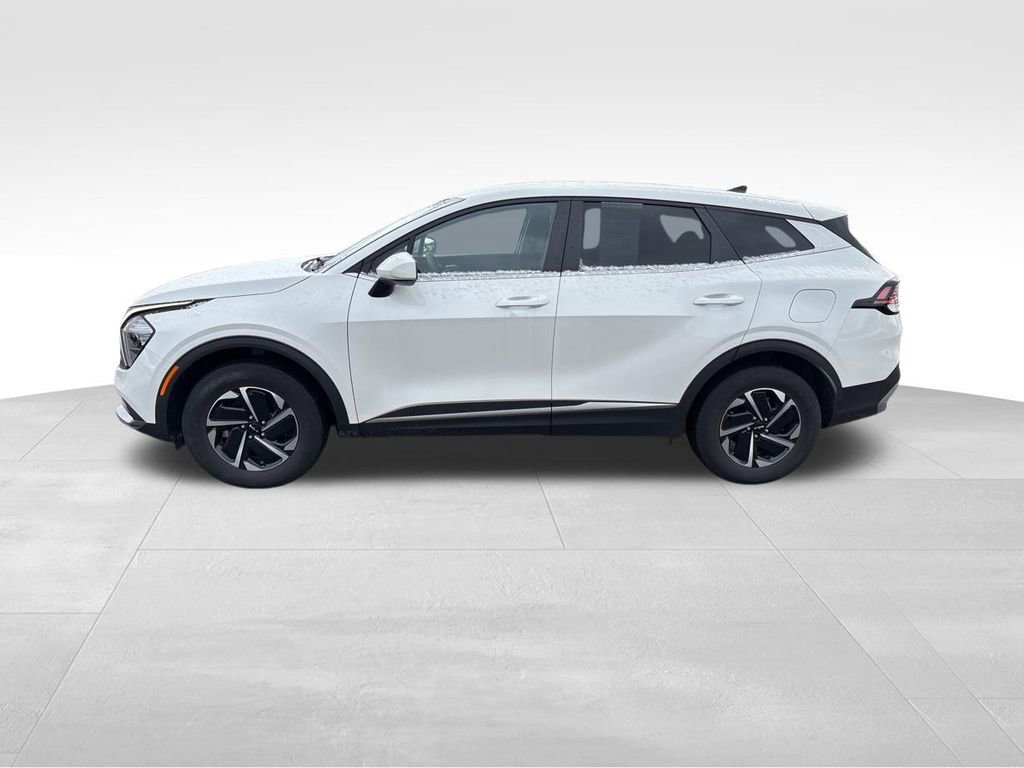 Certified 2023 Kia Sportage LX image 6