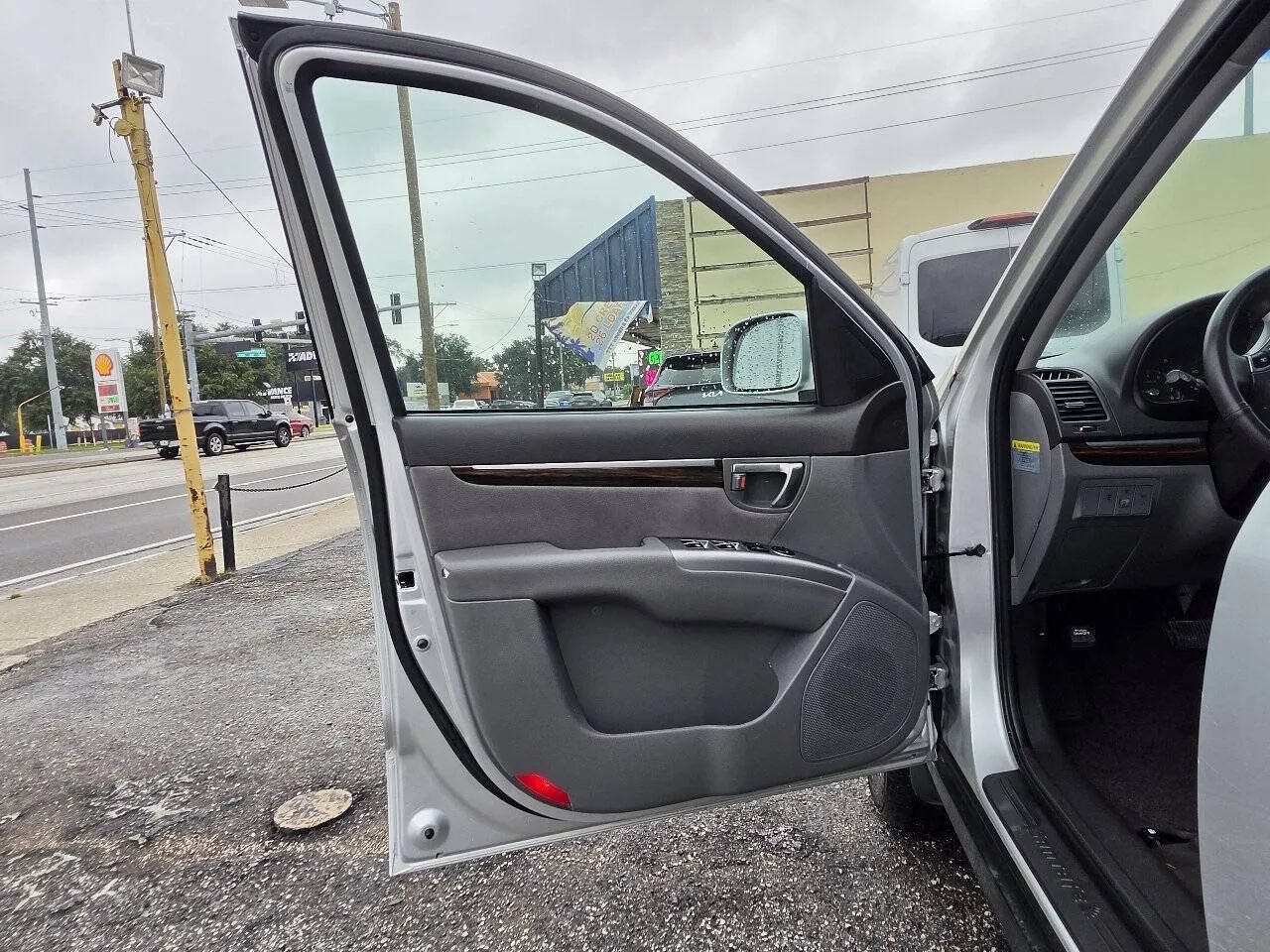 Used 2011 Hyundai Santa Fe SE FWD image 10