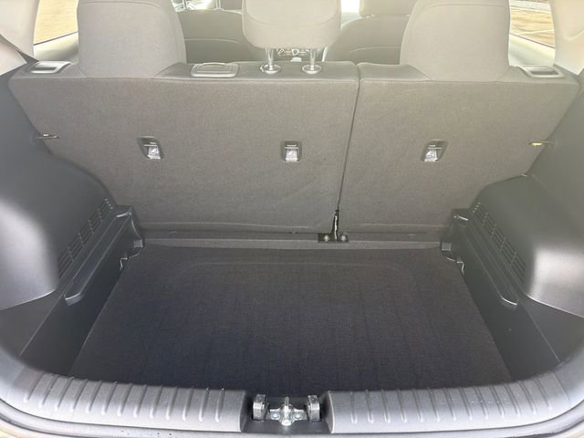 Used 2025 Kia Soul LX image 10