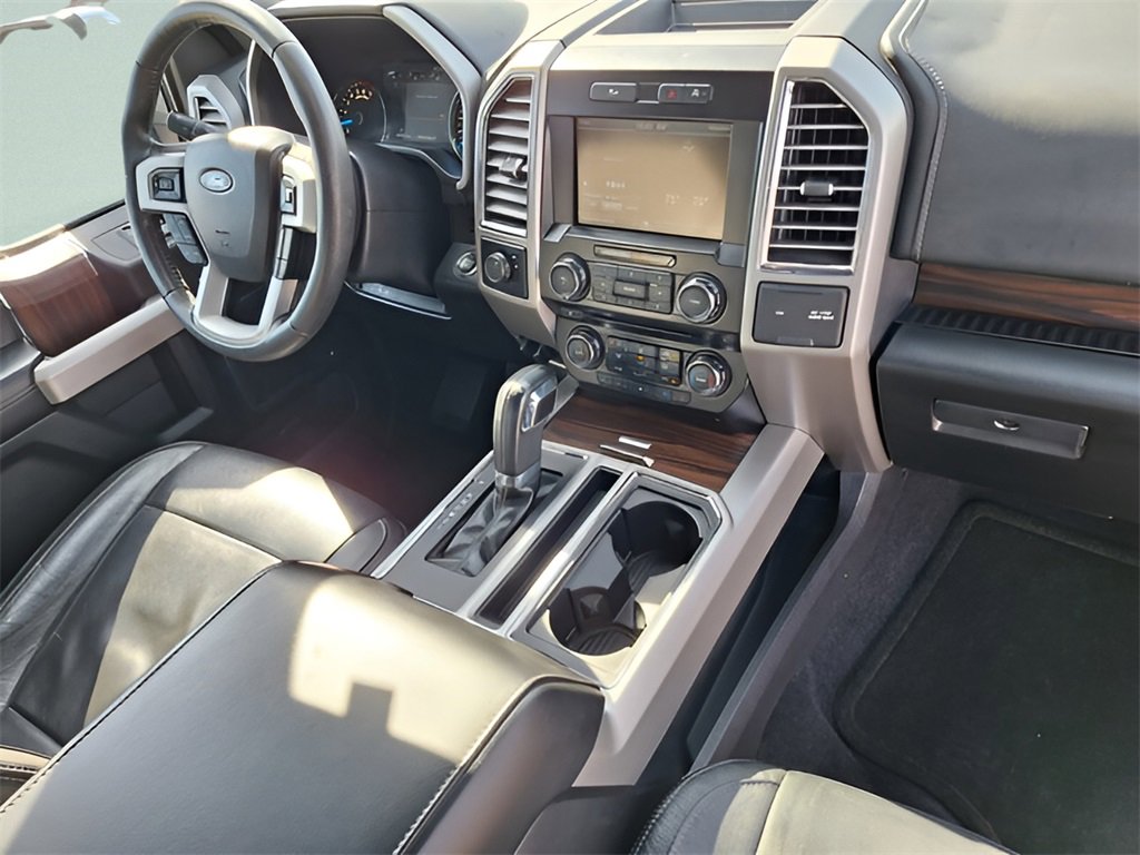 Used 2015 Ford F150 Lariat image 27