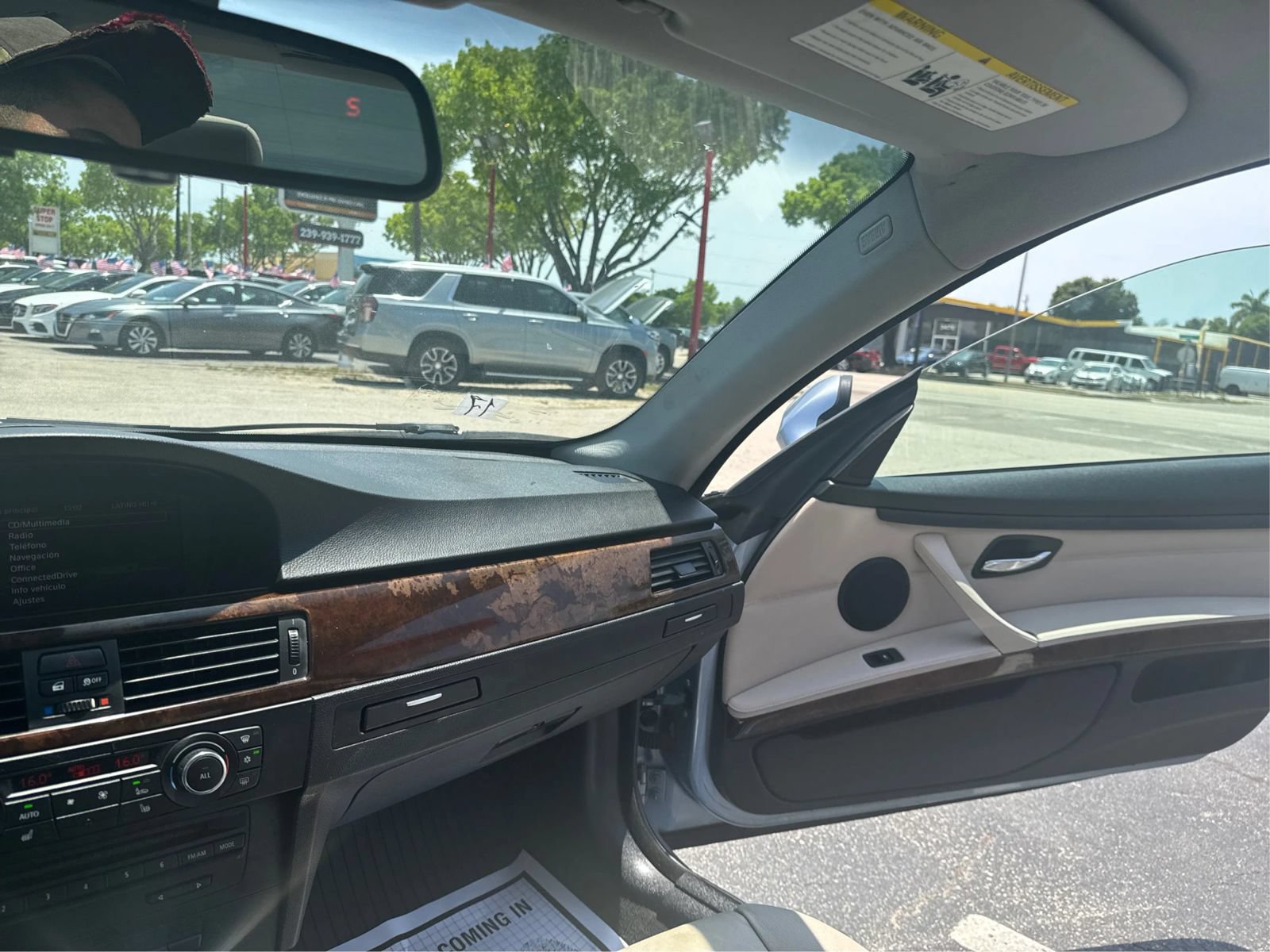 Used 2011 BMW 328i xDrive Coupe AWD/4WD image 22