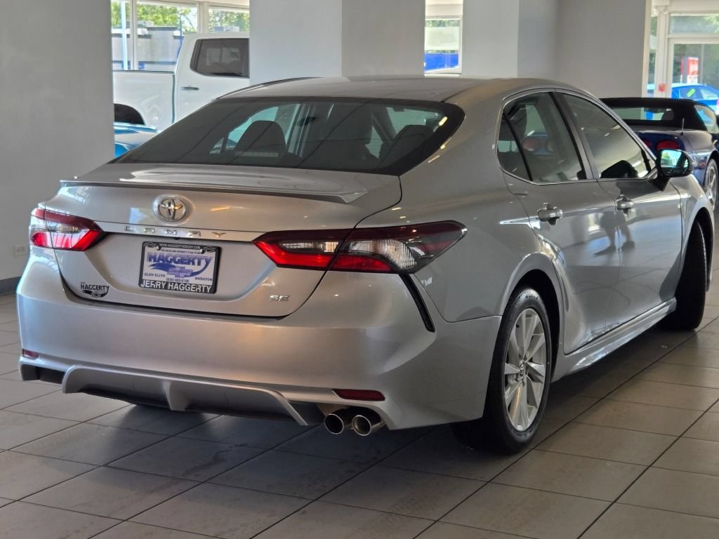 Used 2024 Toyota Camry SE FWD image 11